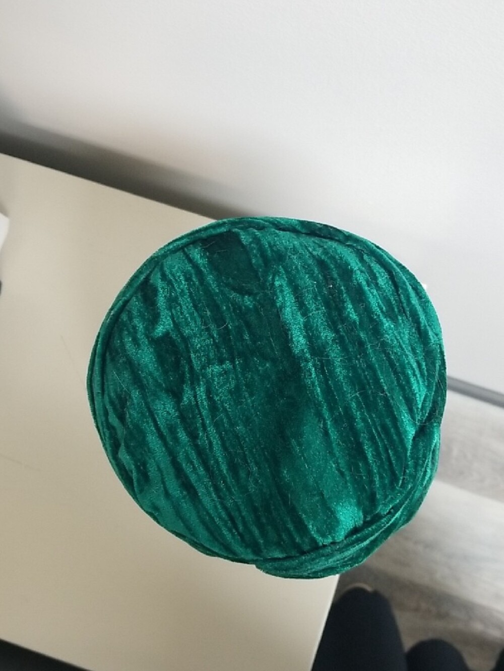 Velvet Pillbox Hat in Emerald Green - Picture 3 of 7